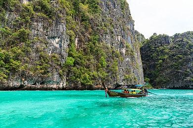 逃脱恐怖游戏《Shadow Corridor 2 雨之四葩》中文版 确定于2025年8月28日上市！